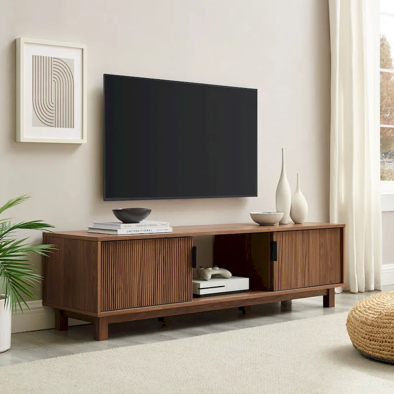 Meuble TV moderne à portes cannelées
