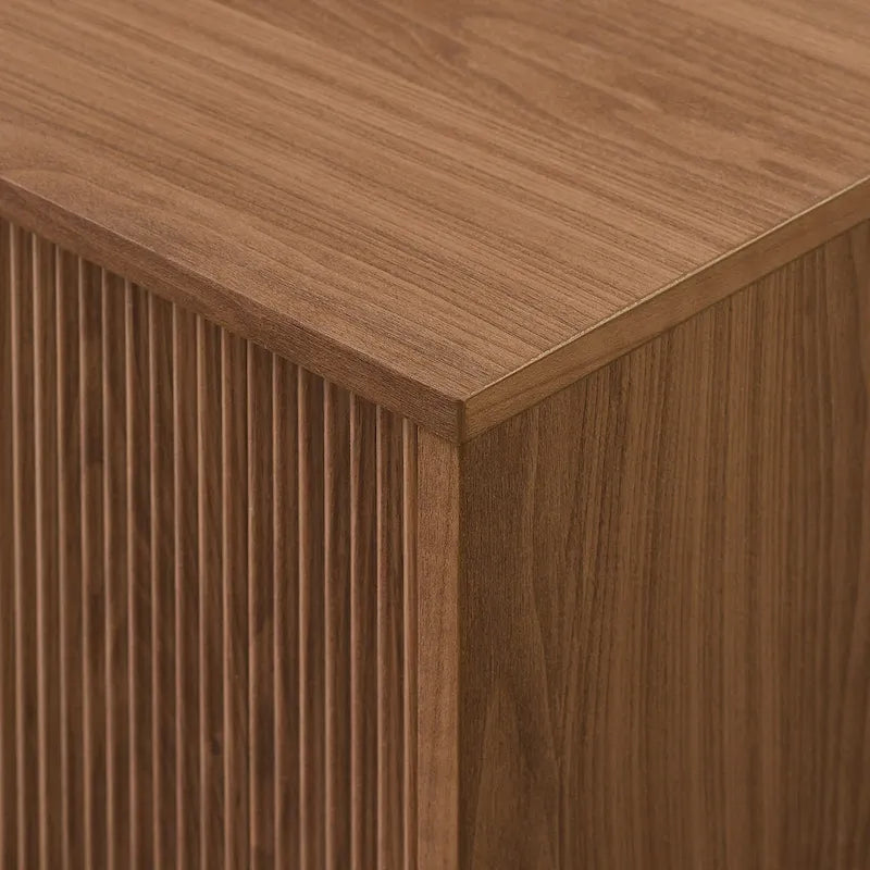 Meuble TV moderne à portes cannelées